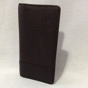 Preowned Coach leather iPhone wallet